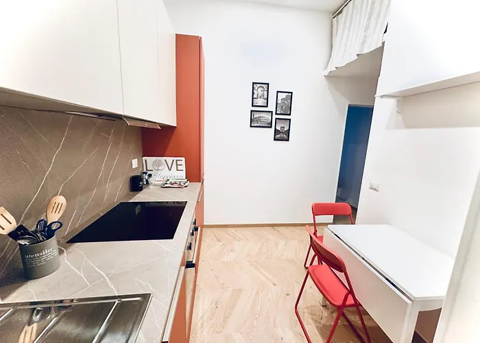 Apartment New On The Way To Metro C Colosseum